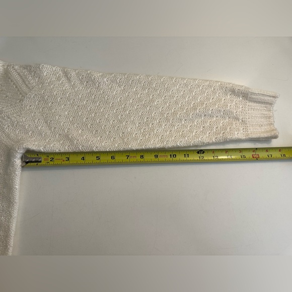 TALBOTS Petite Ivory Crewneck Sweater Soft Knit Pullover Cream Classic Large LP - Picture 5 of 7